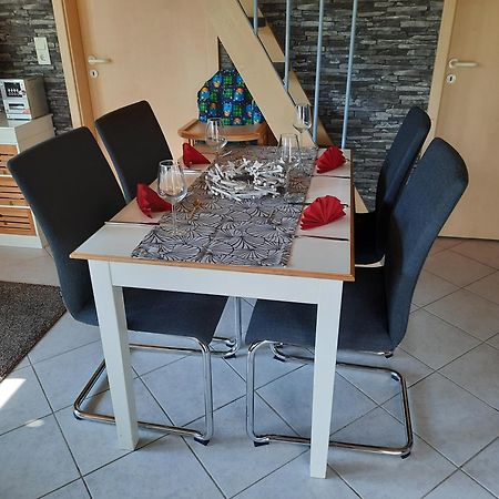 Ferienhaus Am Weserberglandsee Lauenforde Exteriör bild