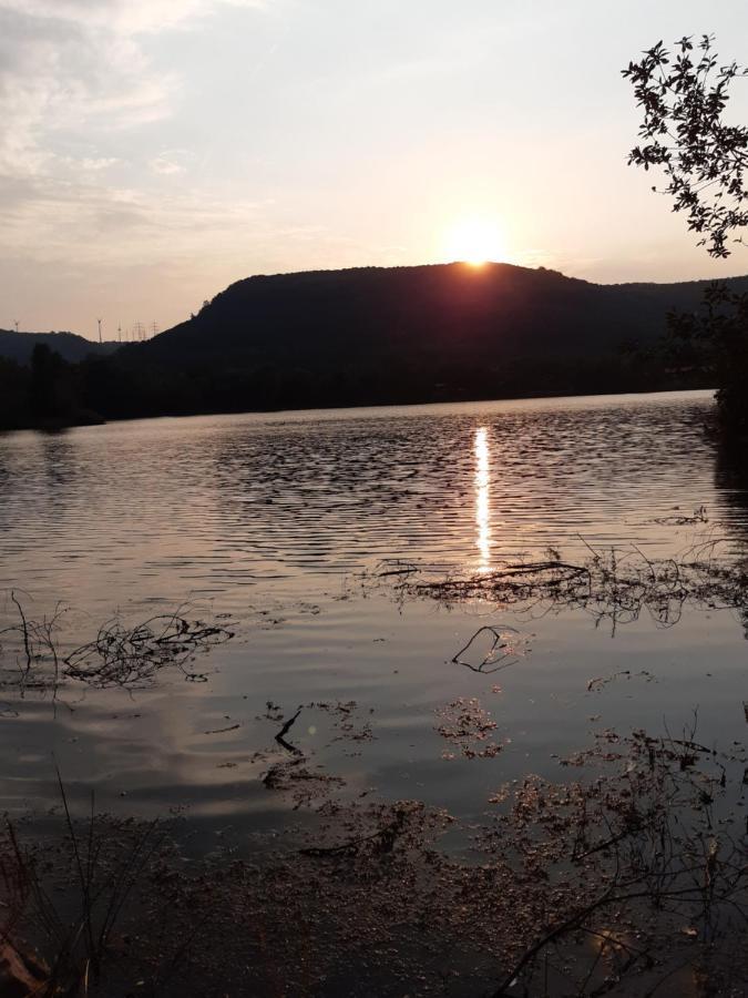Ferienhaus Am Weserberglandsee Lauenforde Exteriör bild
