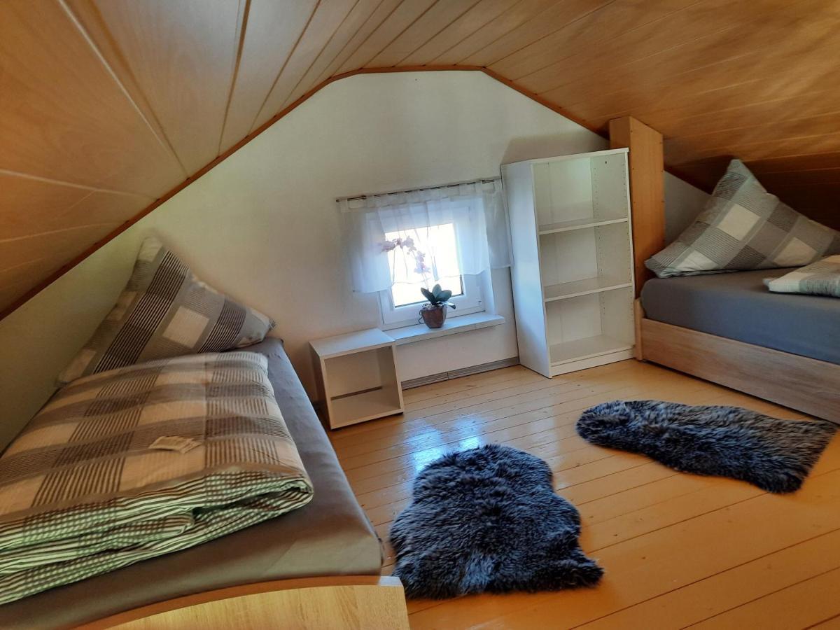 Ferienhaus Am Weserberglandsee Lauenforde Exteriör bild