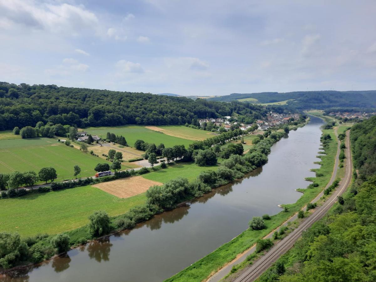 Ferienhaus Am Weserberglandsee Lauenforde Exteriör bild