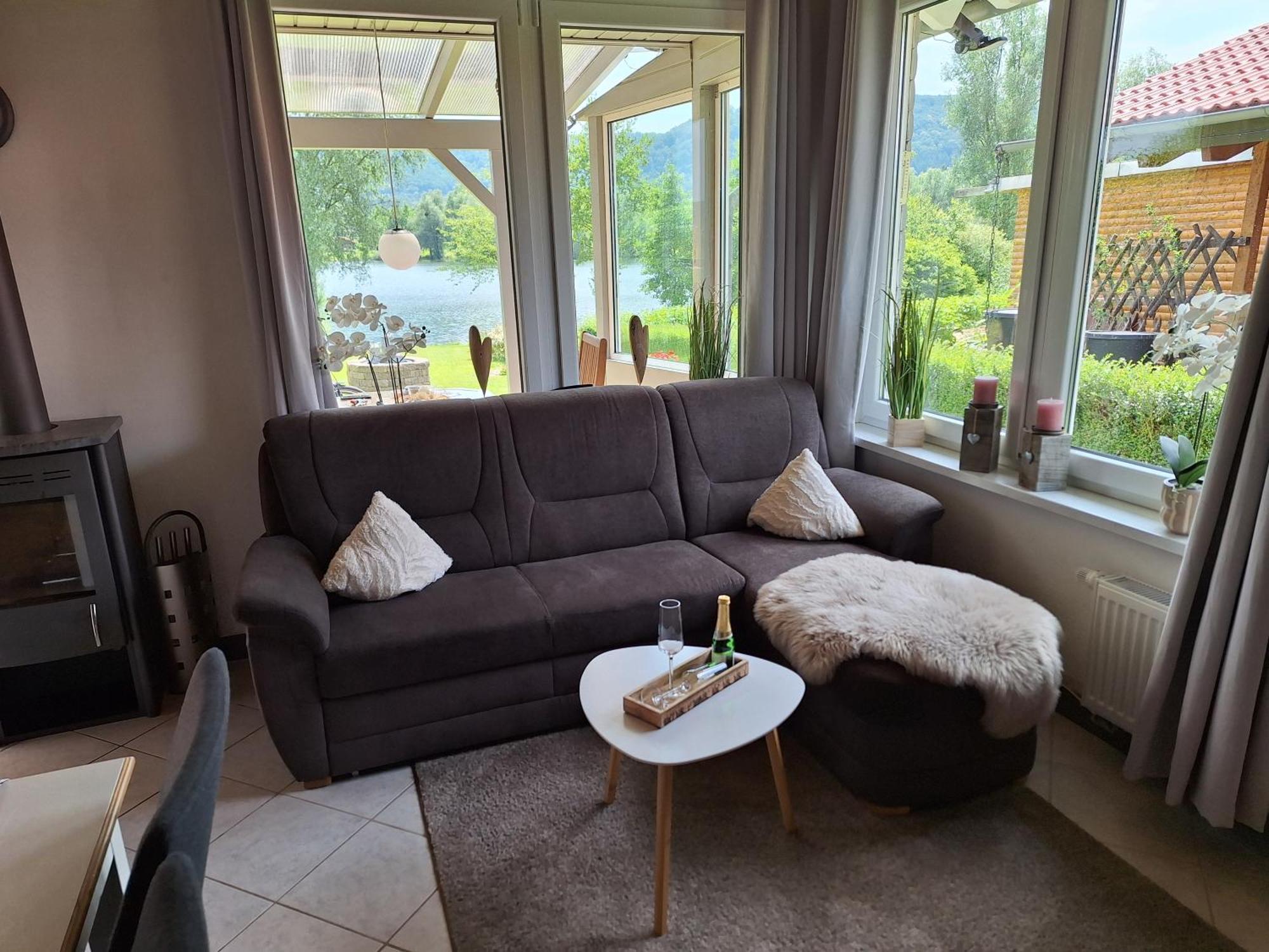 Ferienhaus Am Weserberglandsee Lauenforde Exteriör bild